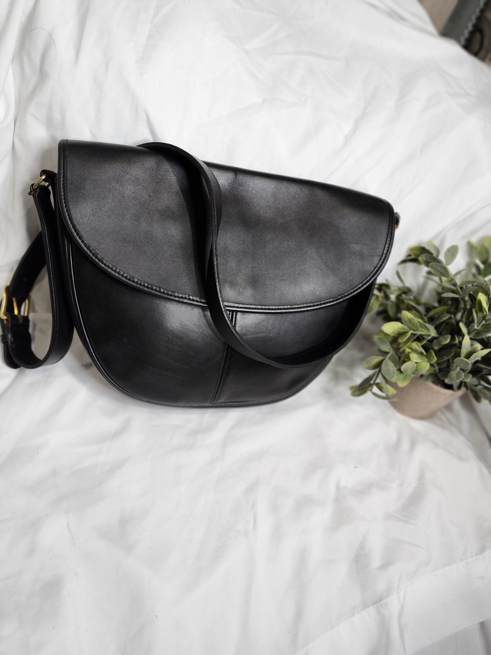 Vintage Coach Black Leather Paris Flap Saddle Bag 3923 - USA Made